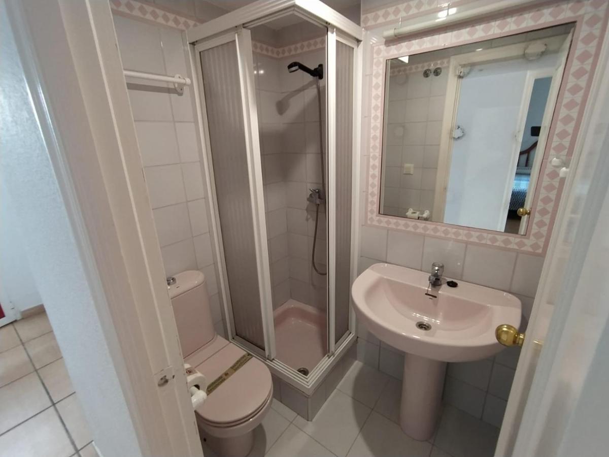 Apto. Doble Planta Baja Con Acceso A La Piscina Apartment *